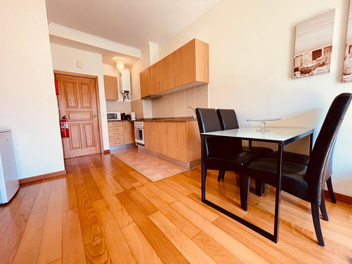 Apartamentos Da Carreira Funchal  Bagian luar foto